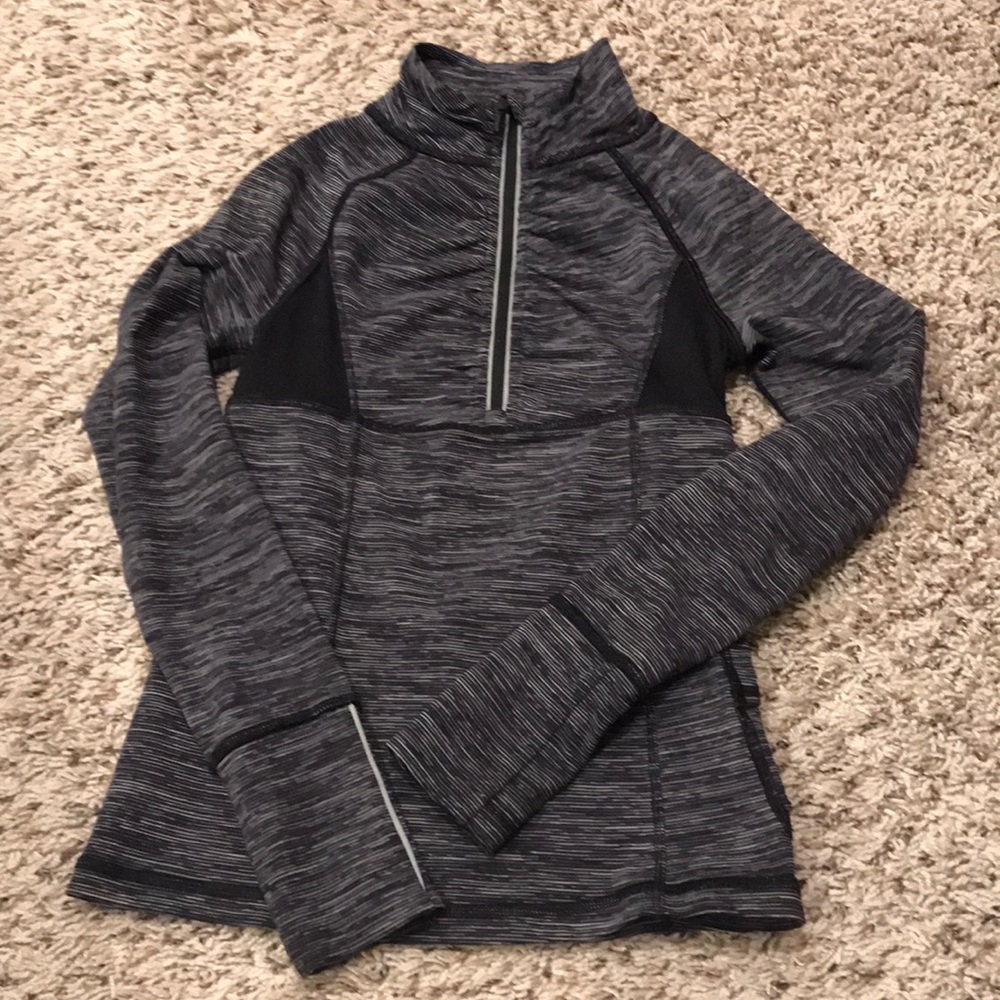 Ivivva half zip top